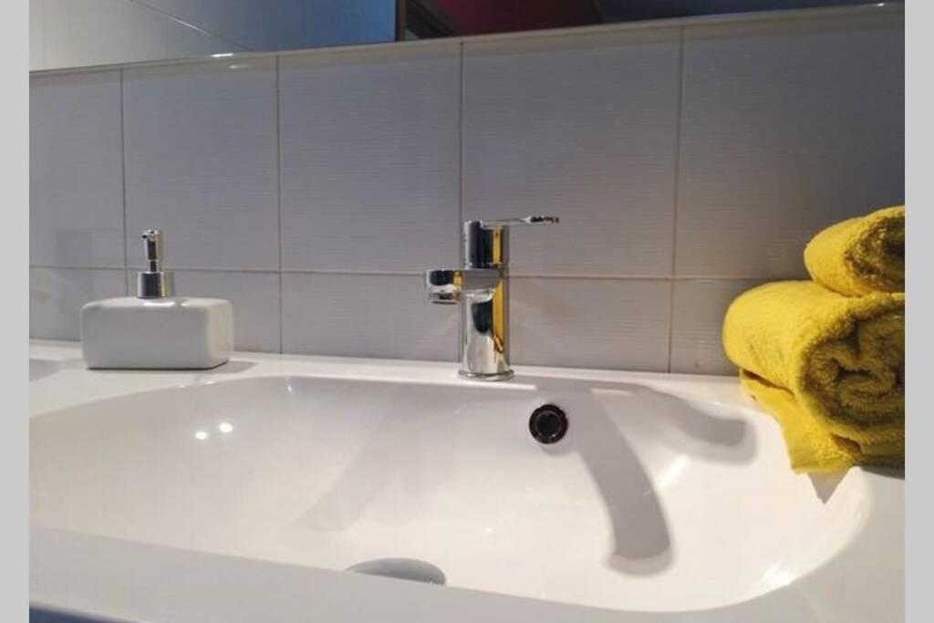 Big Relax Apartment With Swimming Pool And A Peaceful Garden In A Private Villa Sestu Zewnętrze zdjęcie